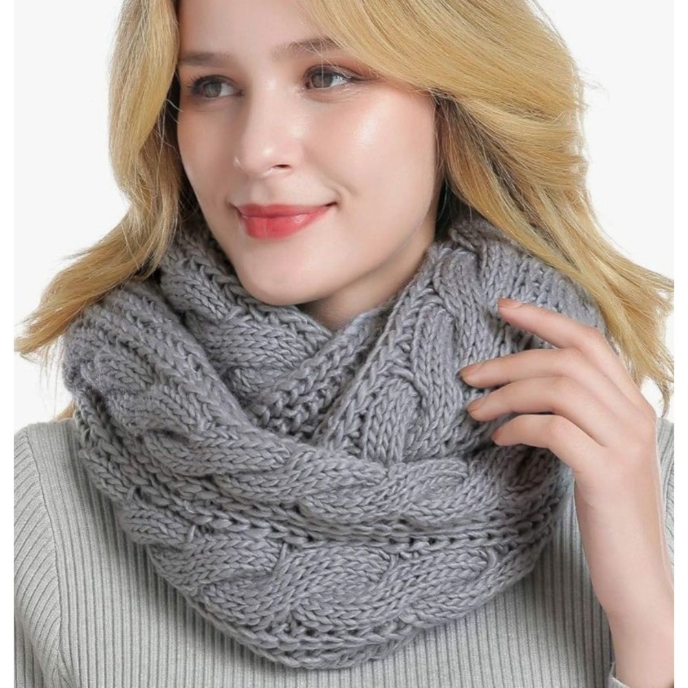 Queenfur Womens Thick Cable Knit Ribbed Infinity Circle Loop Scraf Gray Winter